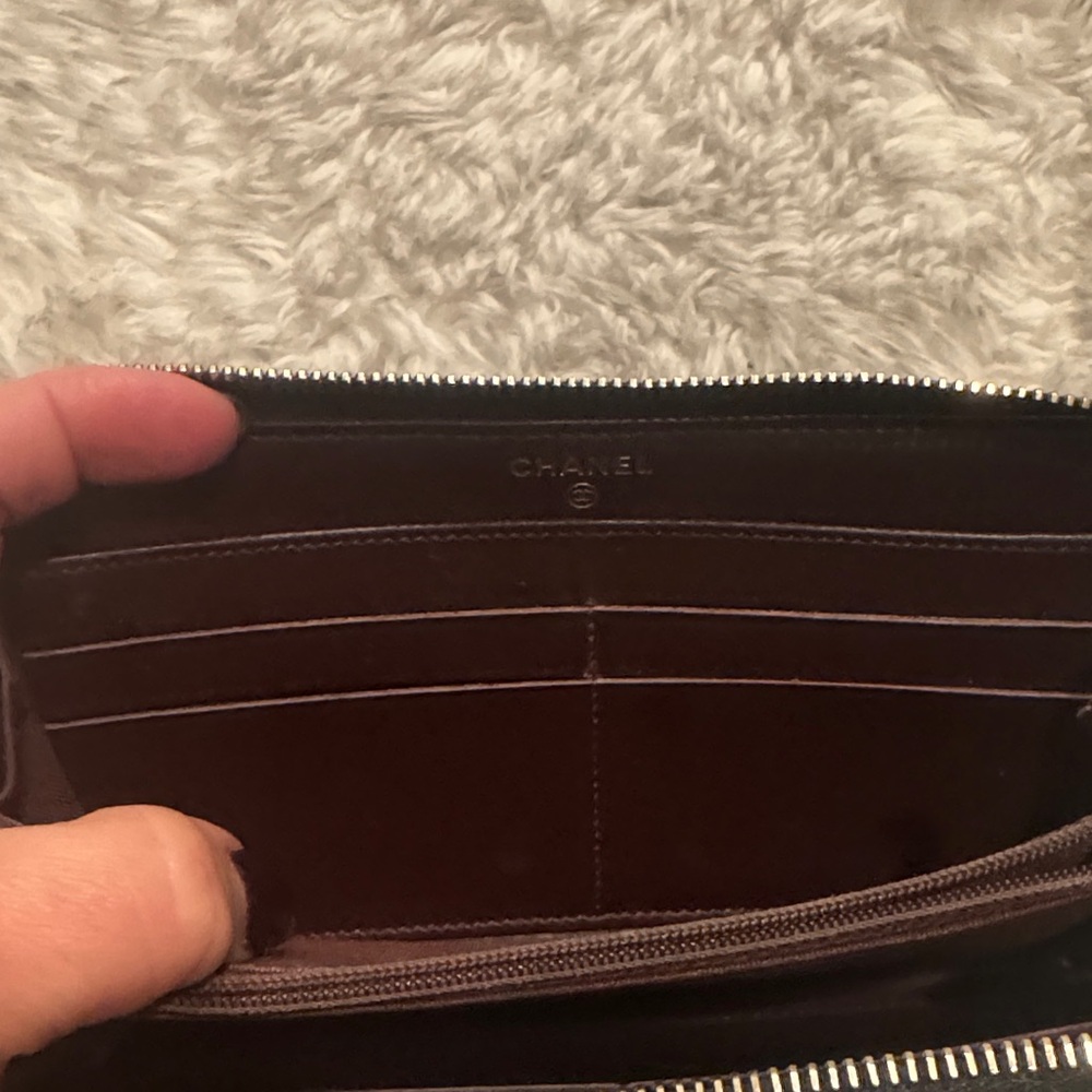 Chanel Black Quilted Leather Wallet - Picture 6 of 17